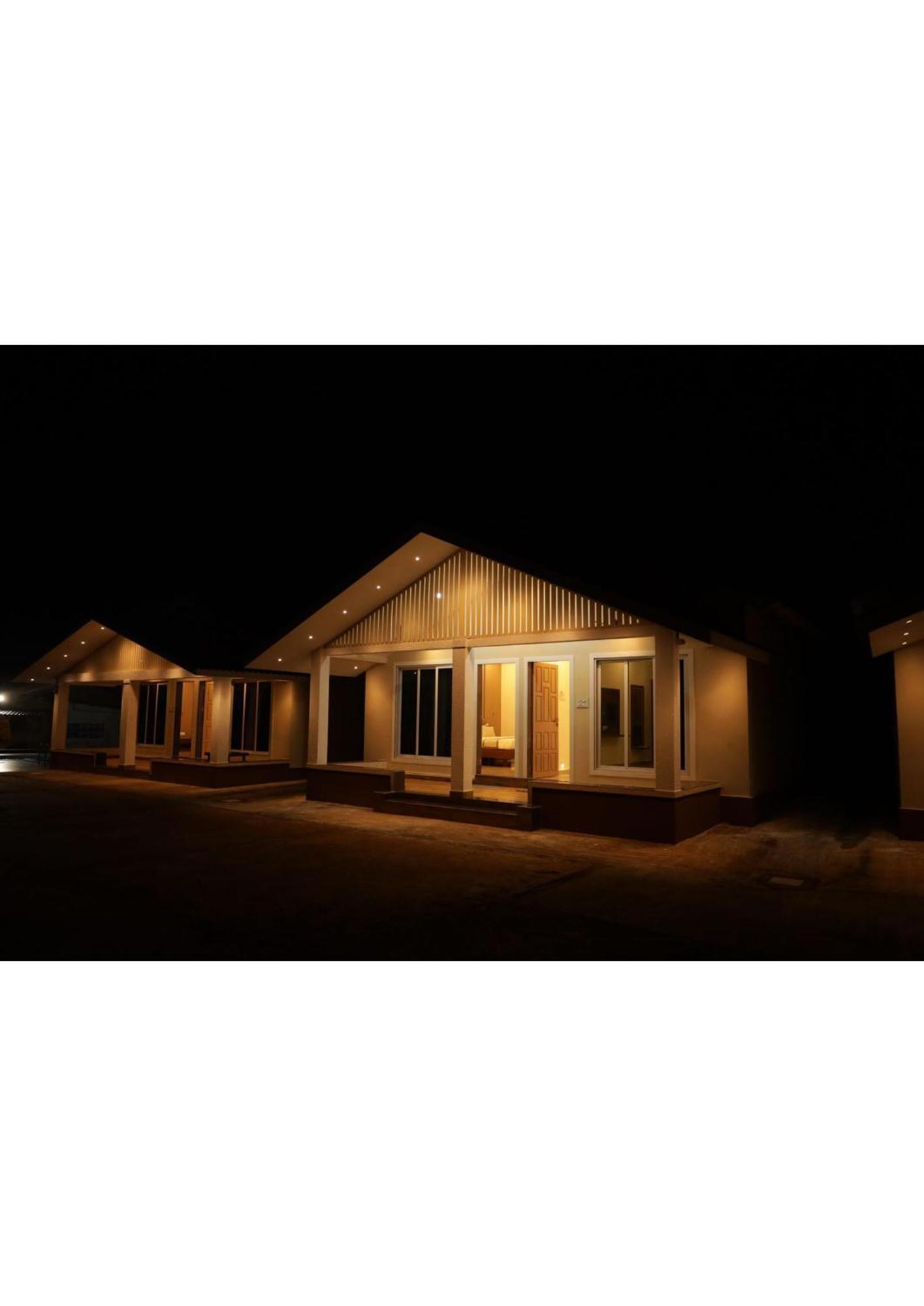 Nisarg Resort Guhagar Bagian luar foto